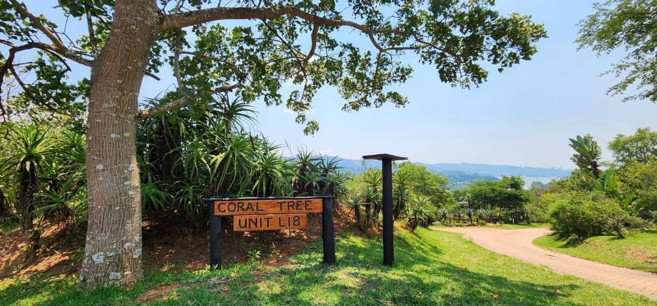 Da Gama Lake Cottages - Coral Tree And Cormorant Cottages White River Cameră foto